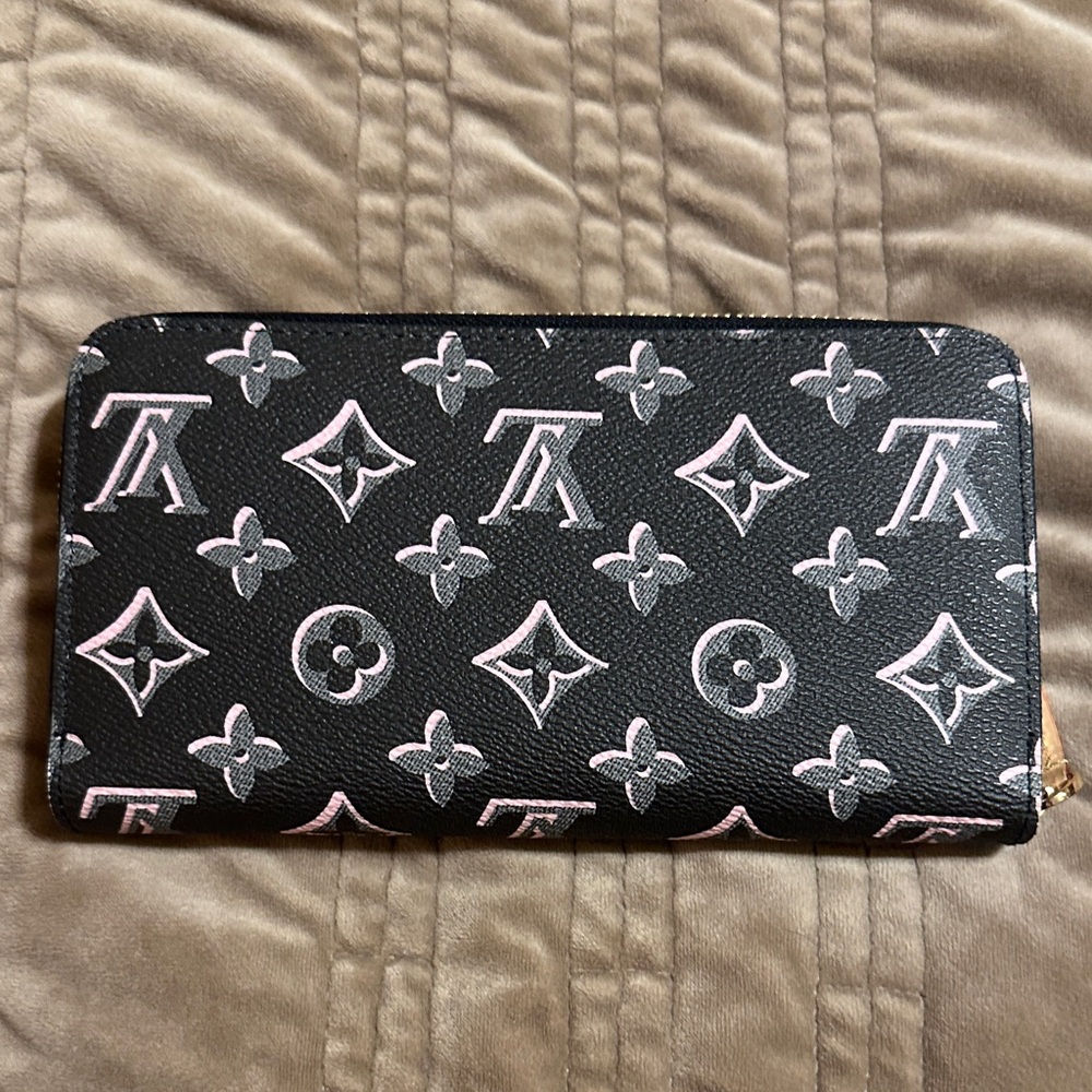 Designer Black and Gray Monogram Zip Wallet - Picture 2 of 3